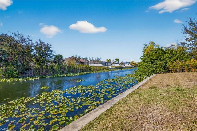 630 SW 11th PL, Cape Coral, FL 33991