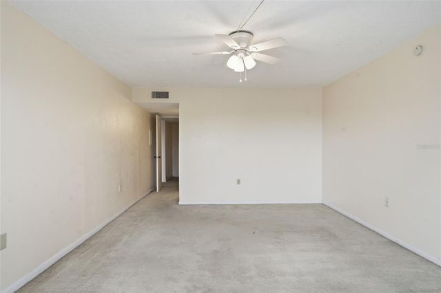 4900 38TH WAY S 404, St Petersburg, FL 33711