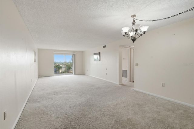 4900 38TH WAY S 404, St Petersburg, FL 33711