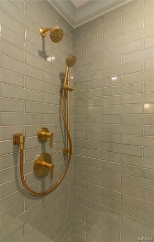 1726 Blue Oak Drive, Chesterfield, MO 63017