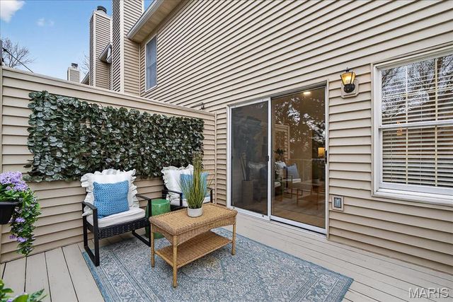 1726 Blue Oak Drive, Chesterfield, MO 63017