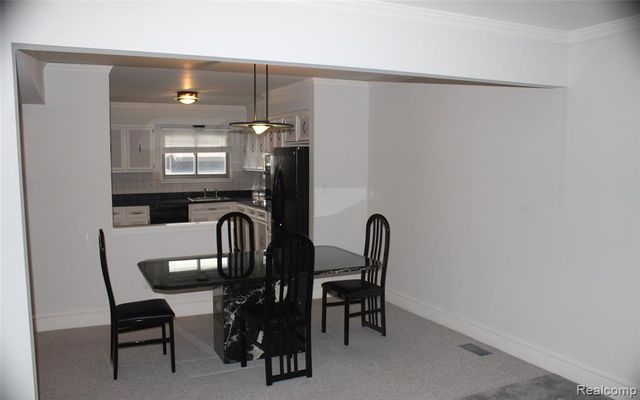 3733 Old Creek Road, Troy, MI 48084