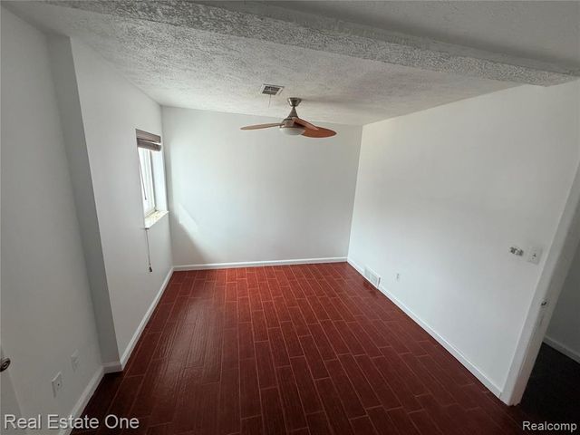 243 E 14 Mile Road, Clawson, MI 48017