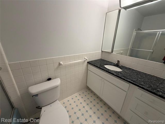 243 E 14 Mile Road, Clawson, MI 48017