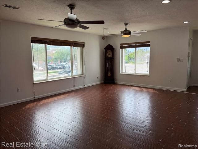 243 E 14 Mile Road, Clawson, MI 48017