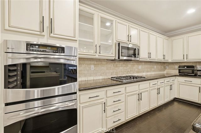 5597 Galasso Avenue, Fontana, CA 92336