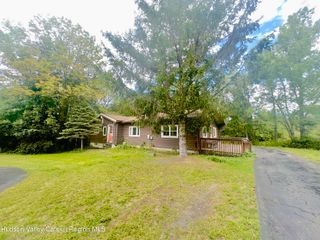 8 Sunset Court, Athens, NY 12015