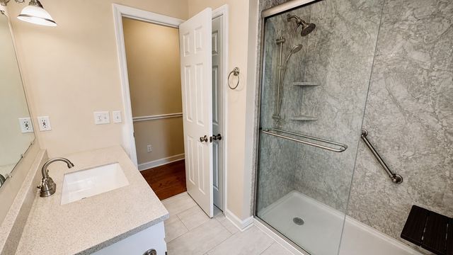 703 Stone Blvd, Tullahoma, TN 37388