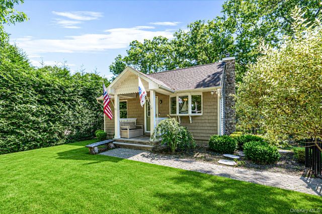 73 Panamoka Trail, Ridge, NY 11961