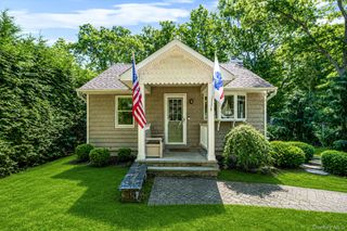 73 Panamoka Trail, Ridge, NY 11961