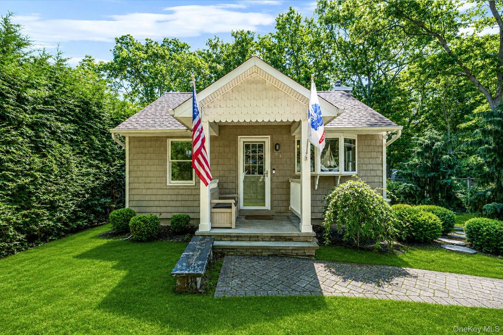 73 Panamoka Trail, Ridge, NY 11961