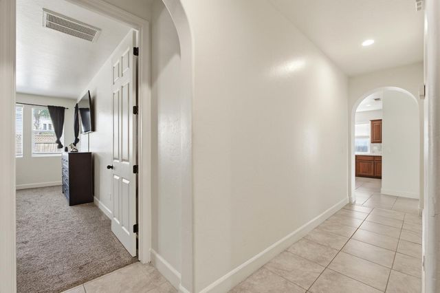 346 Martin, Tulare, CA 93274