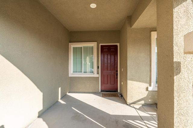 346 Martin, Tulare, CA 93274