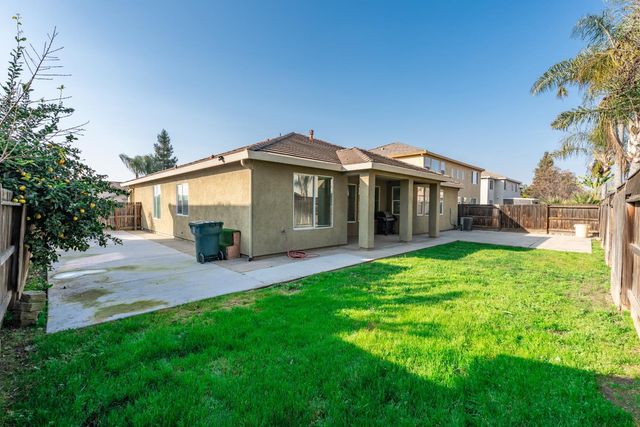 346 Martin, Tulare, CA 93274