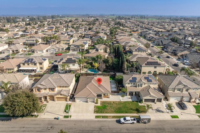 346 Martin, Tulare, CA 93274