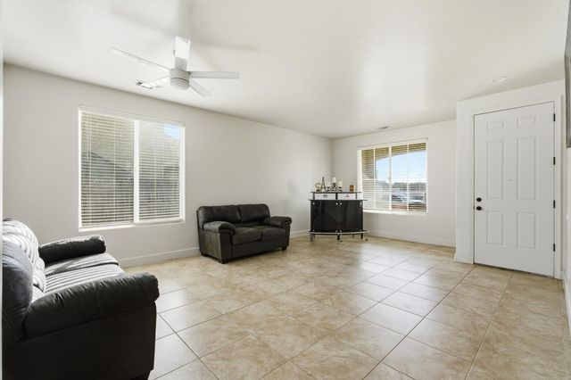 346 Martin, Tulare, CA 93274