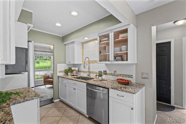 4756 Laketon Court, St Louis, MO 63128