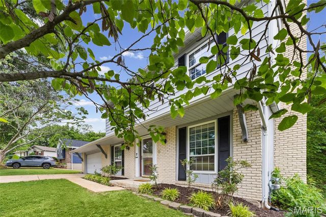 4756 Laketon Court, St Louis, MO 63128