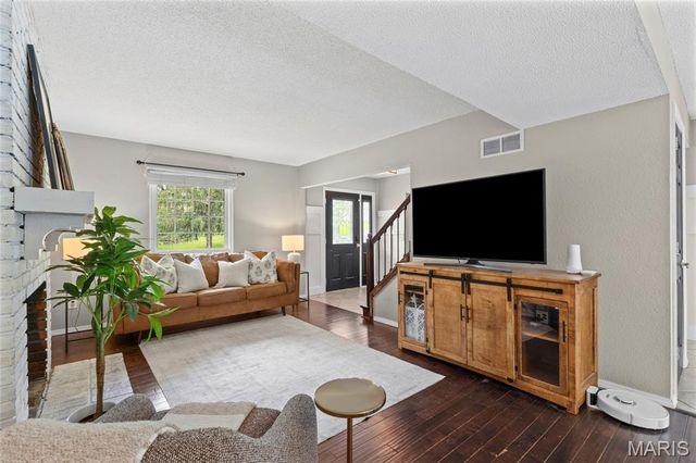 4756 Laketon Court, St Louis, MO 63128
