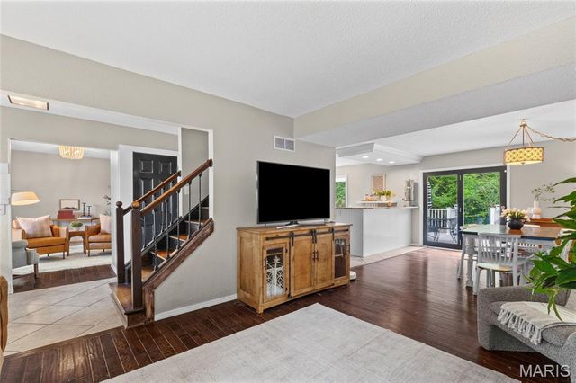4756 Laketon Court, St Louis, MO 63128