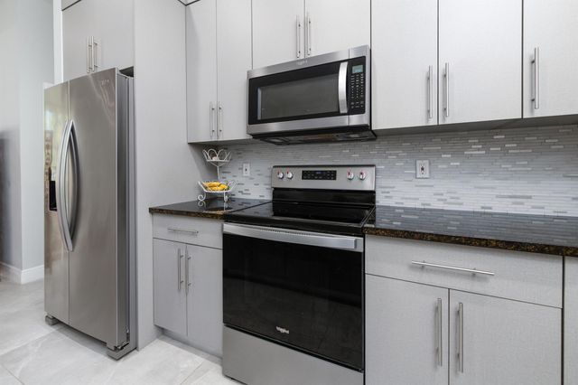 2490 SW Red Terrace, Port St Lucie, FL 34953