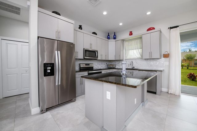 2490 SW Red Terrace, Port St Lucie, FL 34953