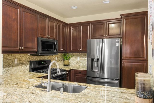 253 E Santa Fe Court, Placentia, CA 92870