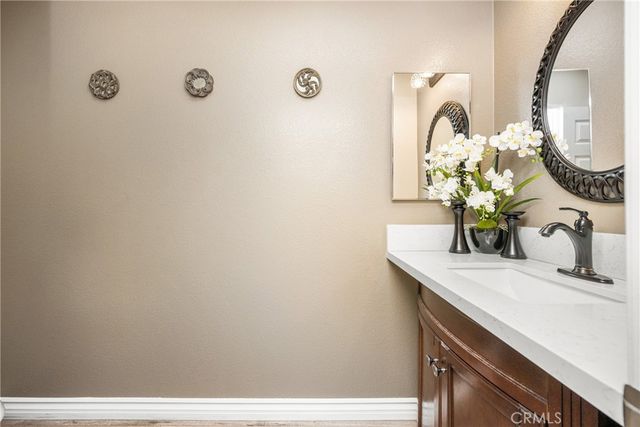 253 E Santa Fe Court, Placentia, CA 92870