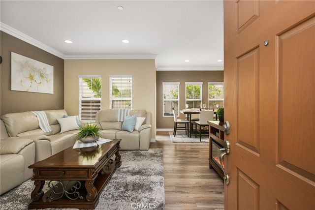 253 E Santa Fe Court, Placentia, CA 92870