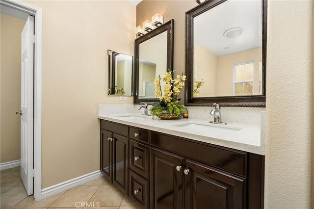 253 E Santa Fe Court, Placentia, CA 92870
