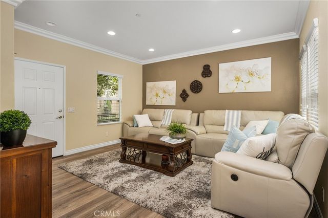 253 E Santa Fe Court, Placentia, CA 92870