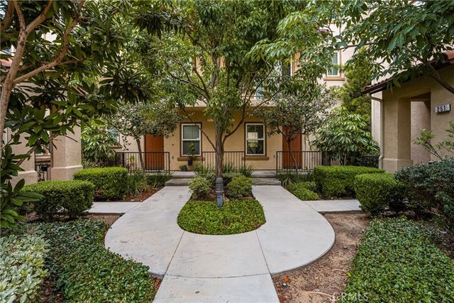 253 E Santa Fe Court, Placentia, CA 92870