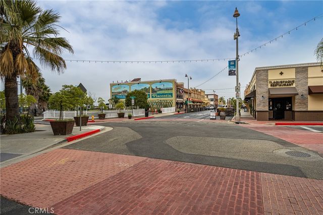 253 E Santa Fe Court, Placentia, CA 92870