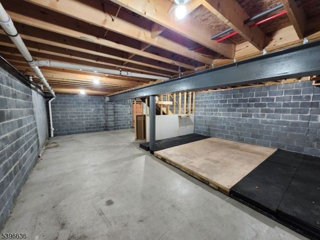 128 Big Piece Rd, Fairfield Twp., NJ 07004