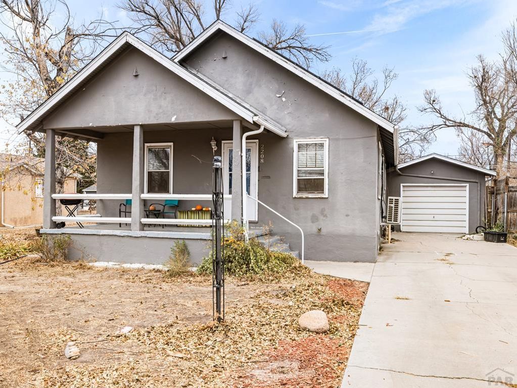 2208 Wyoming Ave, Pueblo, CO 81004