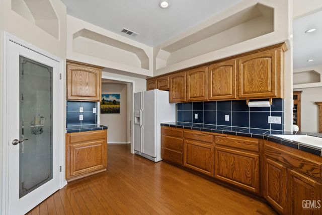 10215 Salisbury Drive, Bakersfield, CA 93311