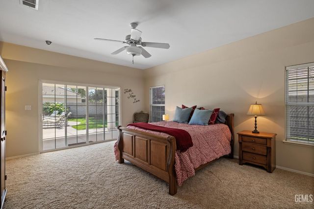 10215 Salisbury Drive, Bakersfield, CA 93311