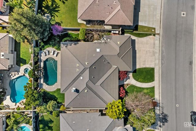 10215 Salisbury Drive, Bakersfield, CA 93311