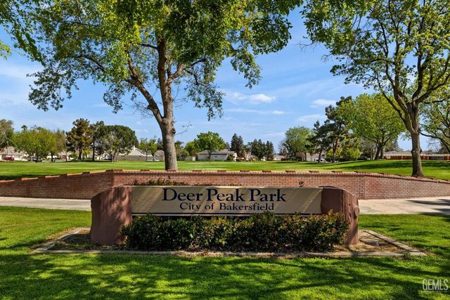 10215 Salisbury Drive, Bakersfield, CA 93311