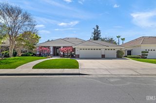 10215 Salisbury Drive, Bakersfield, CA 93311