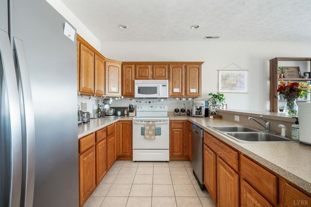 101 Duncraig 208, Lynchburg, VA 24502