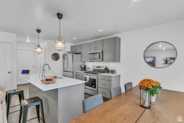 1056 E WATERWAY LN, Saratoga Springs, UT 84045