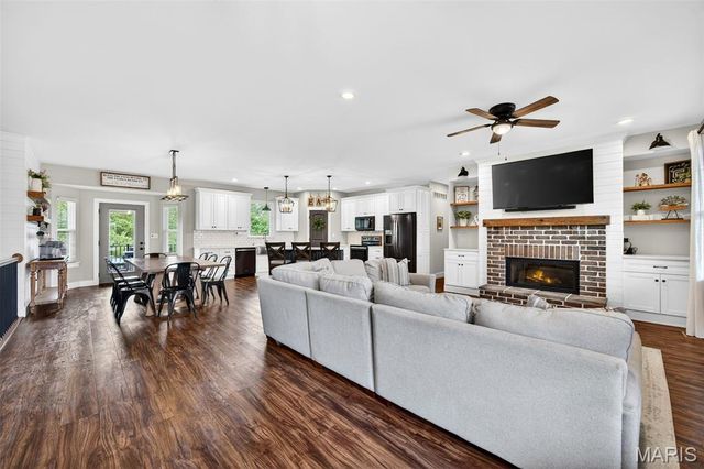 15875 Westwoods Road, Wright City, MO 63390