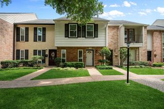 10180 Longmont Drive 43/5, Houston, TX 77042