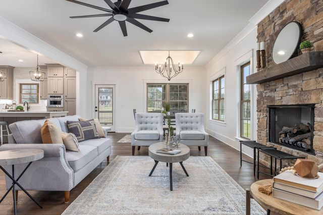 202 Goose Creek Circle, Soddy Daisy, TN 37379