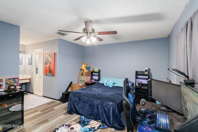 1226 Hedgecoth Street NW, Palm Bay, FL 32907