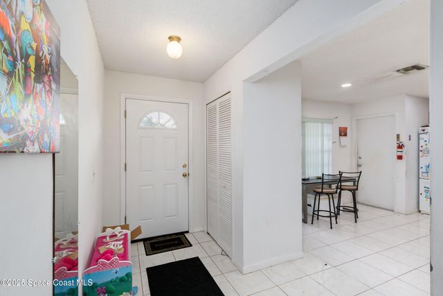 1226 Hedgecoth Street NW, Palm Bay, FL 32907