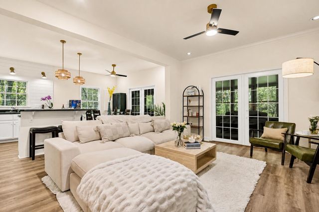 8609 Raccoon Island Road, Edisto Island, SC 29438
