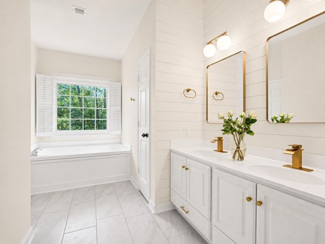 8609 Raccoon Island Road, Edisto Island, SC 29438