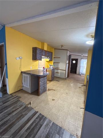 1260 Vickrey Drive, Trinity, NC 27370